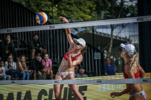 Kristen Nuss-Taryn Kloth-Uberlandia Elite 16