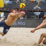 Tri Bourne-Chaim Schalk